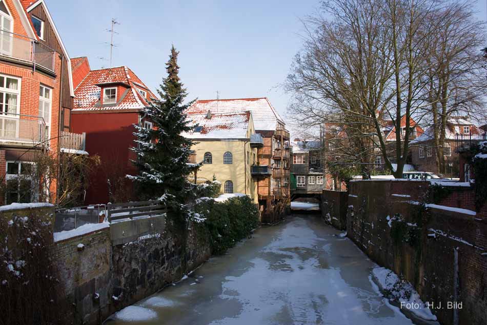 Die Hudebrücke in Stade
