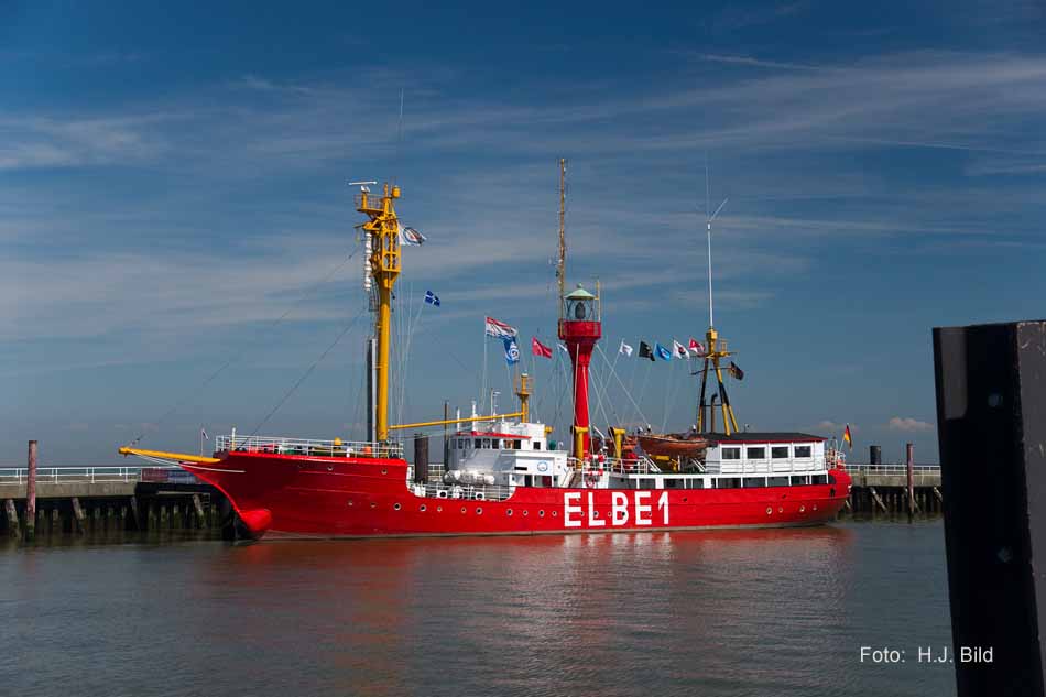 Schiffsverkehr auf der Nieder-Elbe
