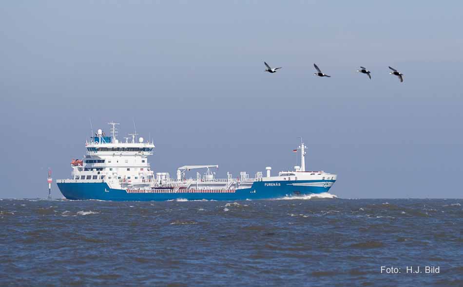 Schiffsverkehr auf der Nieder-Elbe