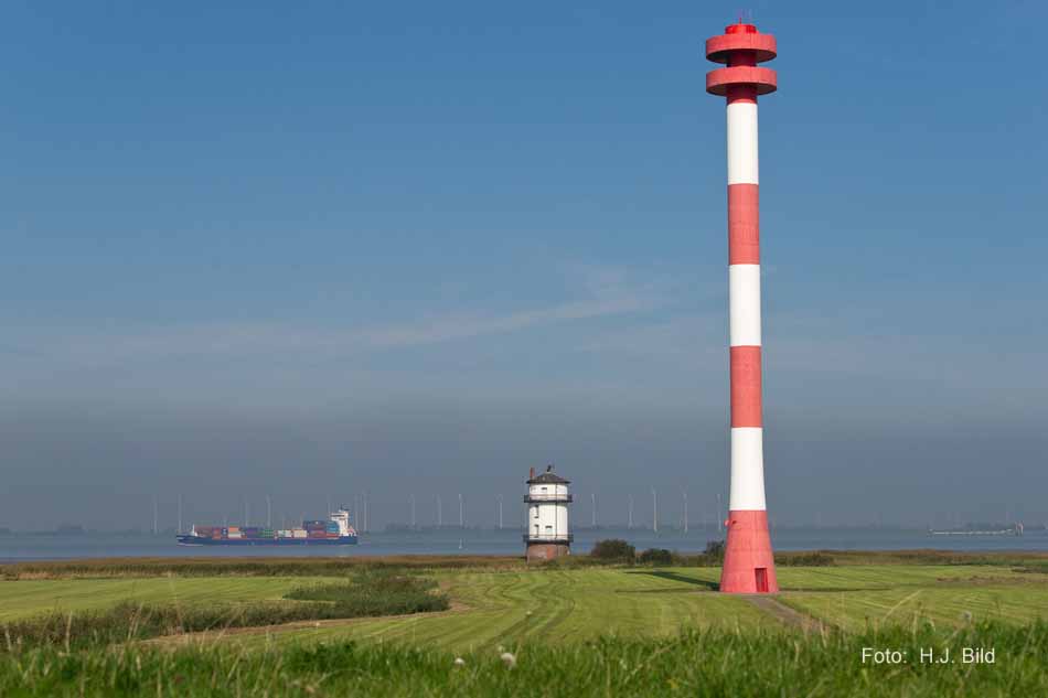 Schiffsverkehr auf der Nieder-Elbe