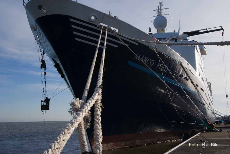 Schiffsverkehr auf der Nieder-Elbe